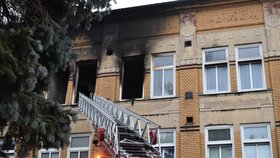 Při požáru ve Vejprtech zemřelo 9 lidí: Obžalovali ředitele ústavu