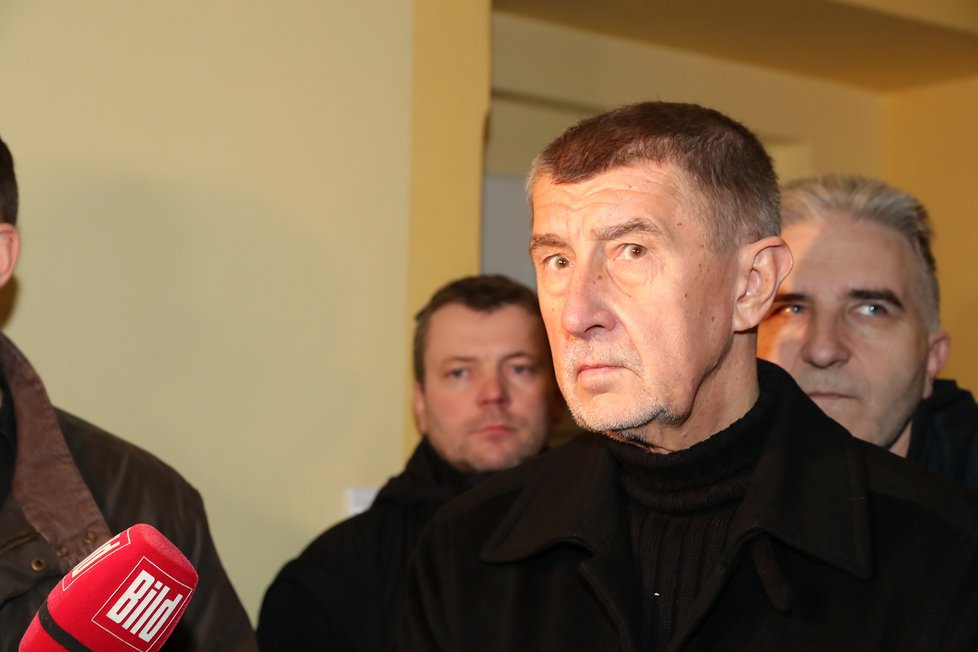 Premiér Andrej Babiš na tiskové konferenci ohledně požáru domova pro postižené ve Vejprtech