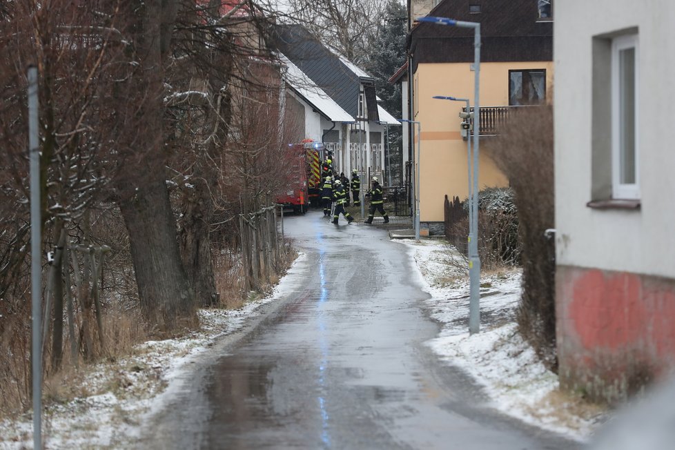 Požár domova pro postižené ve Vejprtech.