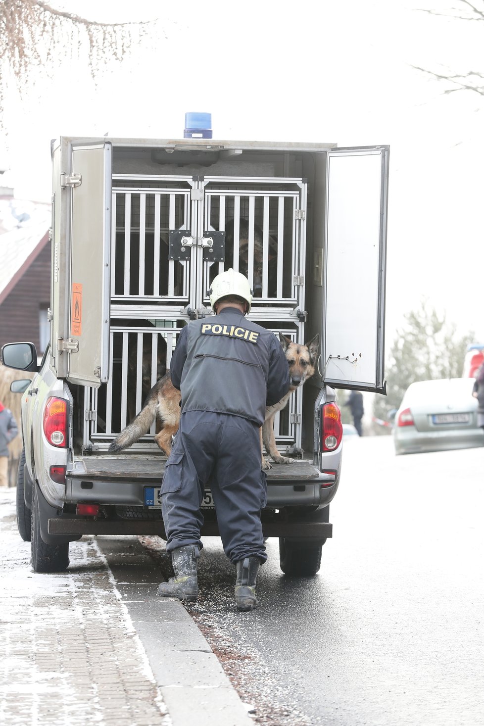 Požár v domově pro mentálně postižené Kavkaz ve Vejprtech si vyžádal osm obětí.