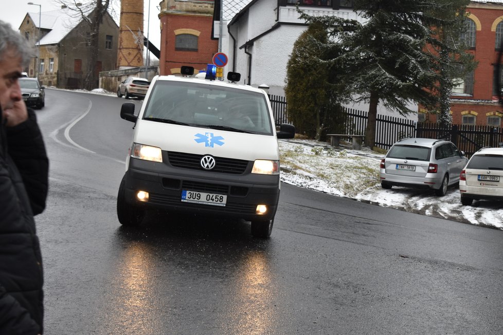 Požár v domově pro mentálně postižené Kavkaz ve Vejprtech si vyžádal osm obětí.