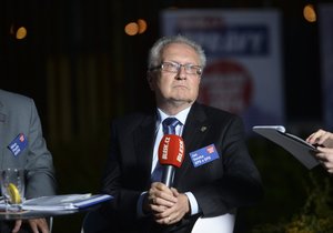 Jan Veleba během předvolební debaty Blesku v Jihlavě