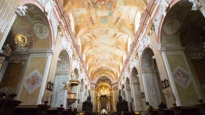Biskupové vzkazují Čechům: Církev nebude restitucemi způsobovat lidem nesnáze