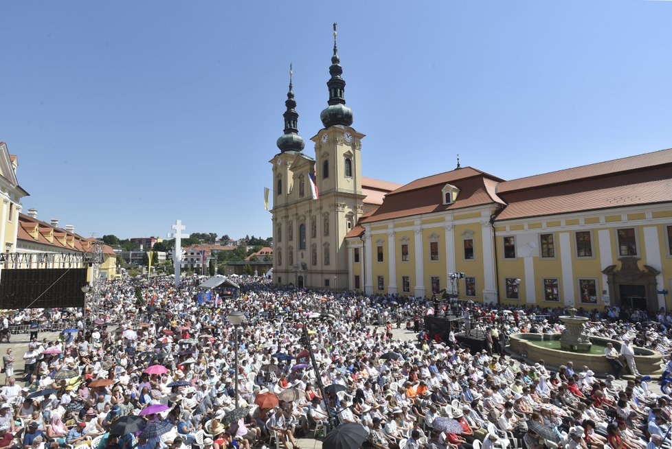 Na Velehradě proběhla každoroční mše ke svátku sv. Cyrila a Metoděje