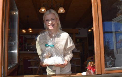 Velikonočního beránka ukázala Kateřina Herzánová, spolumajitelka hotelu Lesná.
