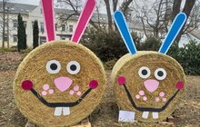 Svitavy a další města zaplnil na jarní svátky neobvyklý zvěřinec: Radost s velikonočními slamáky! 