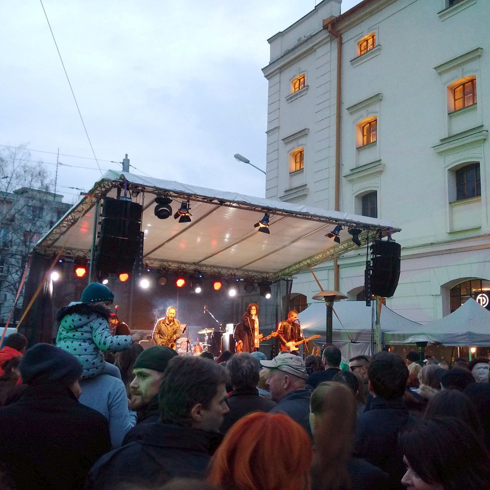 Koncert pod širým nebem