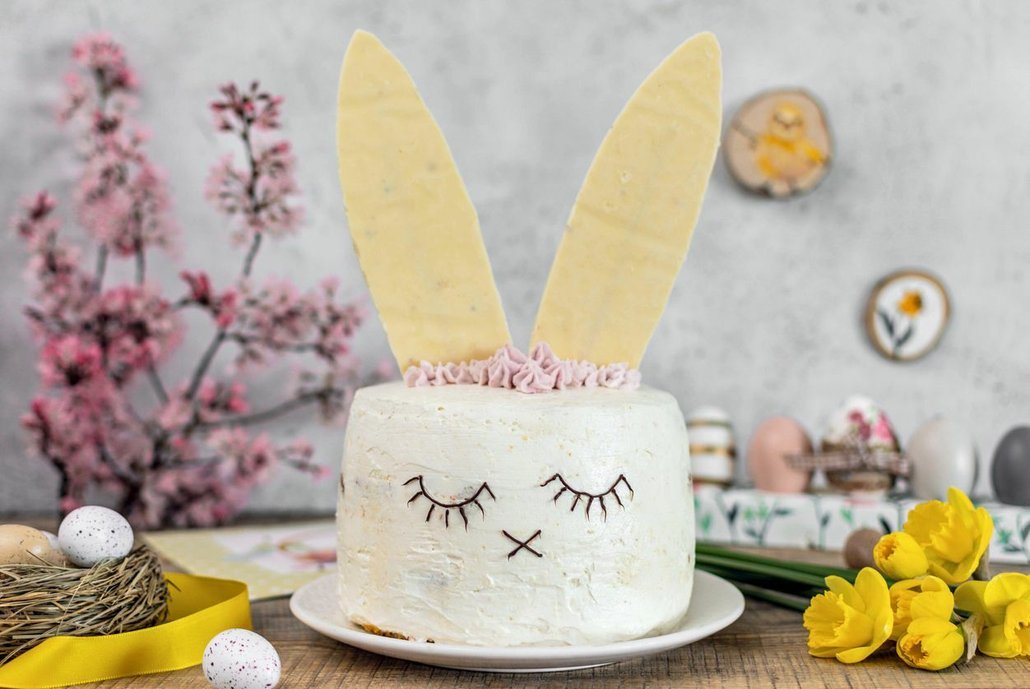 Velikonoční dort ve tvaru zajíčka potěší nejenom děti