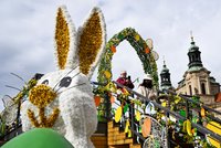 Velikonoce v Praze: Svezte se historickou tramvají, nebo se rozhlédněte z Astronomické věže Klementina