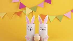 Velikonoční zajíček: Vyrobte si ho z ruličky, ponožky nebo technikou origami. Zvládne to i malé dítě
