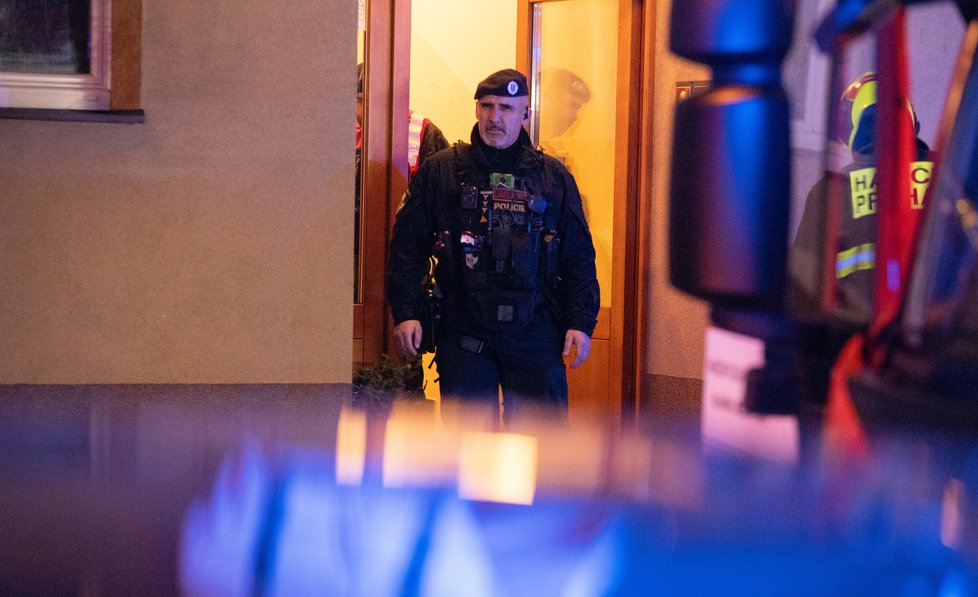 Pražský velitel policie z Pohotovostní motorizované jednotky.