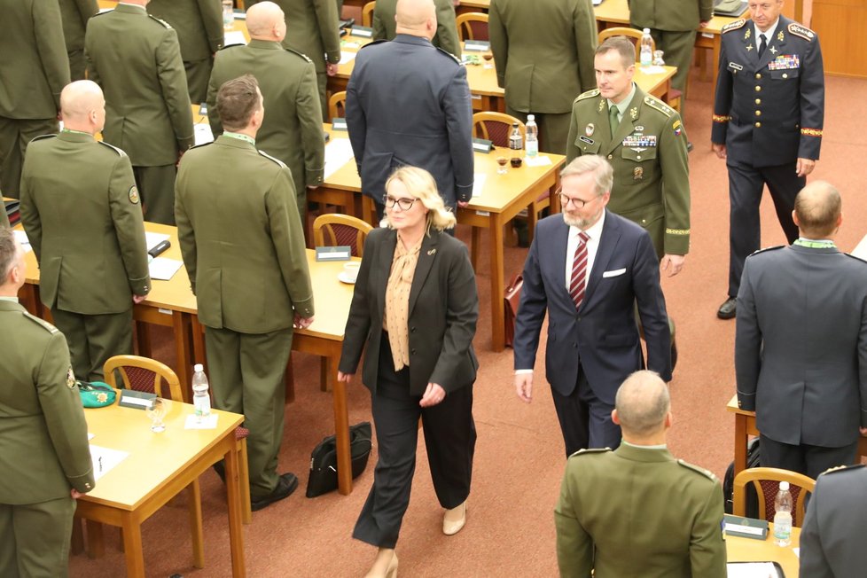 Armádní velitelské shromáždění: Za účasti prezidenta Zemana i premiéra Fialy (22. 11. 2022)