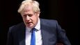 Premiér, který dokončil brexit, ale také porušoval vlastní protiepidemická opatření. Boris Johnson se loučí jako jeden z nejkontroverznějších politických vůdců Británie v historii.