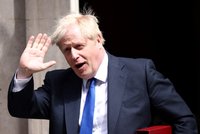 Johnson končí: Premiér po demisi pětice ministrů ještě dnes rezignuje!