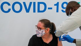Očkování proti covid-19 ve Velké Británii (26. 3. 2021)