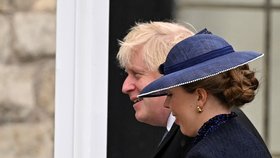 Korunovace Karla III.:  Bývalý britský premiér Boris Johnson s manželku Carrie (6.5.2023)