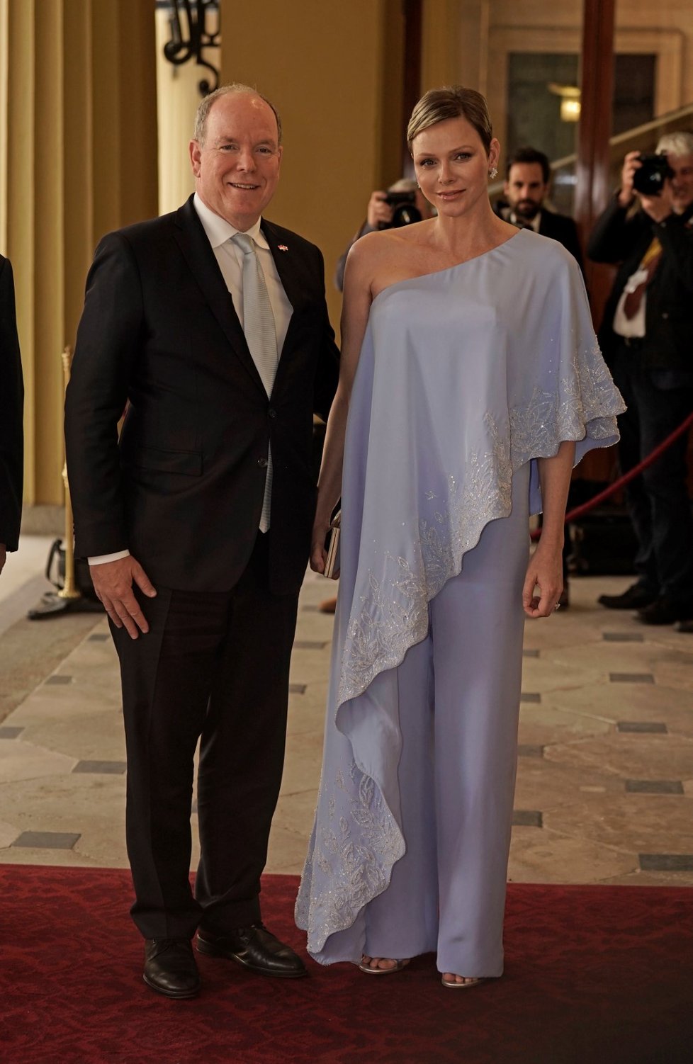 Recepce v Buckinghamském paláci: Monacký kníže Albert II. s manželkou Charlene. (5.5.2023)