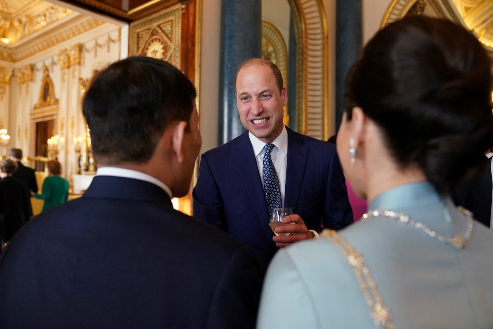 Recepce v Buckinghamském paláci: Princ William s hosty.(5.5.2023)