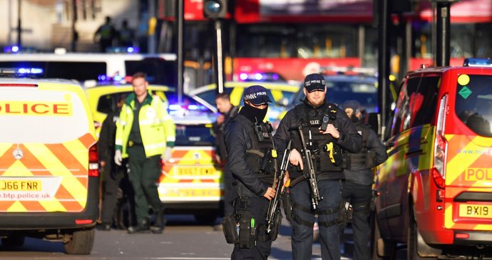 Zásah policie na London Bridge.