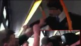 Školák (14) napadl v autobuse dítě a videem se chlubil na internetu: Zatkli ho