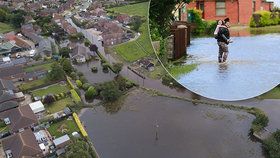 Britové se připravují na další přívalové deště, ty poslední zaplavily historické město Wainfleet.