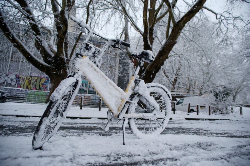 Spojené království sevřel nejsilnější mráz za poslední léta (1.2.2018).