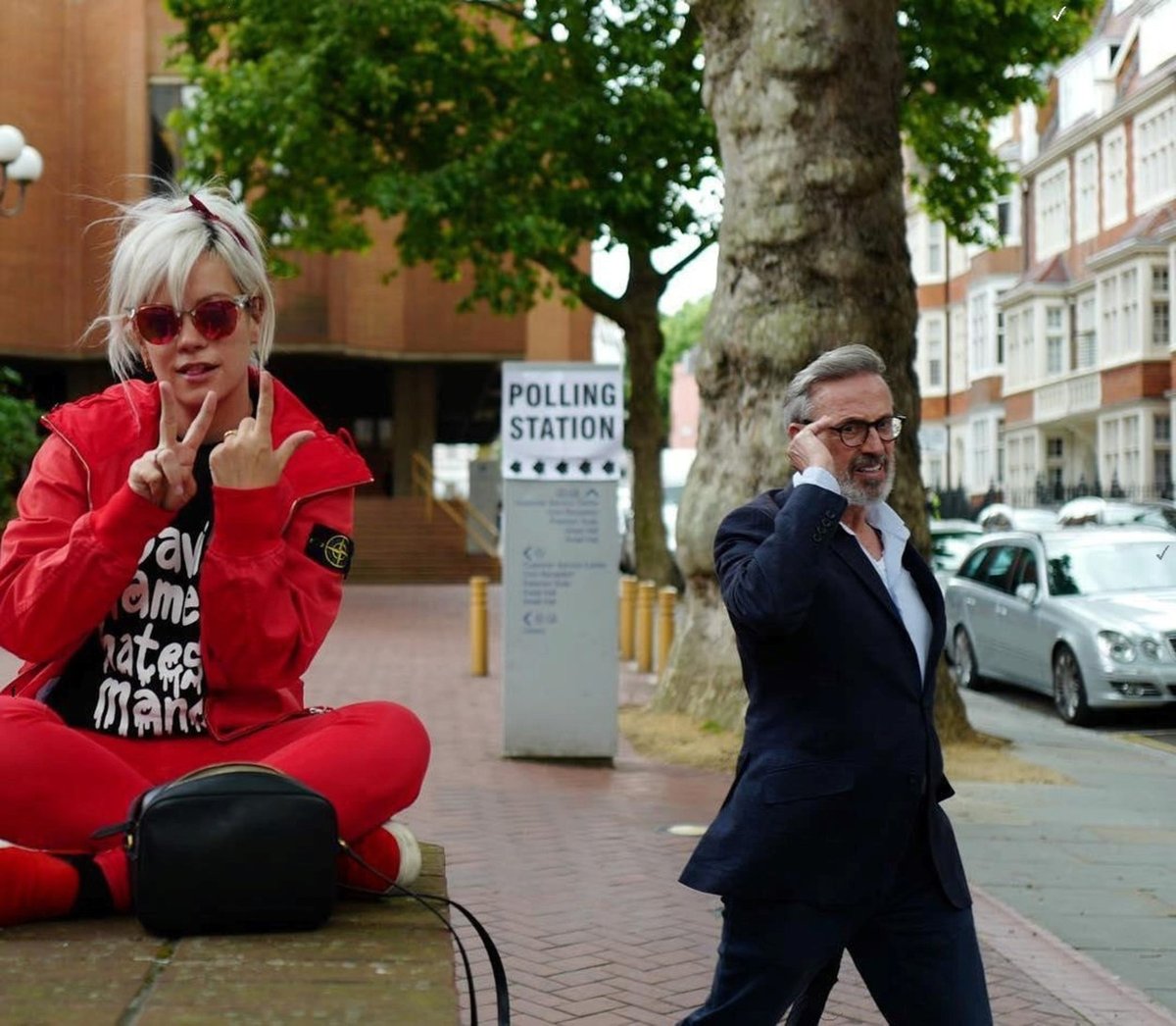 Britské volby: Zpěvačka Lily Allen přispěla k vyššímu zájmu mladých, kteří přišly v nebývalé míře