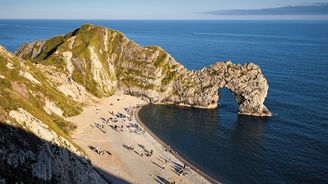 Anglické hrabství Dorset: kraj holých kopečků, zelených pastvin a malebných vesniček Anglické hrabství Dorset: kraj holých kopečků, zelených pastvin a malebných vesniček