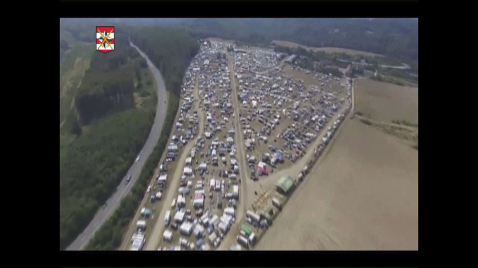 Záběr z policejního dronu na kemp Start u Ostrovačic.