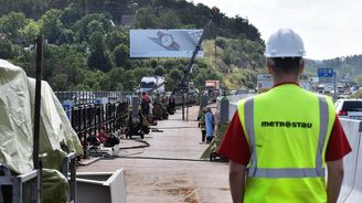 Nemožnost účasti na státních zakázkách může být pro Metrostav likvidační, říká právník Bohuslav