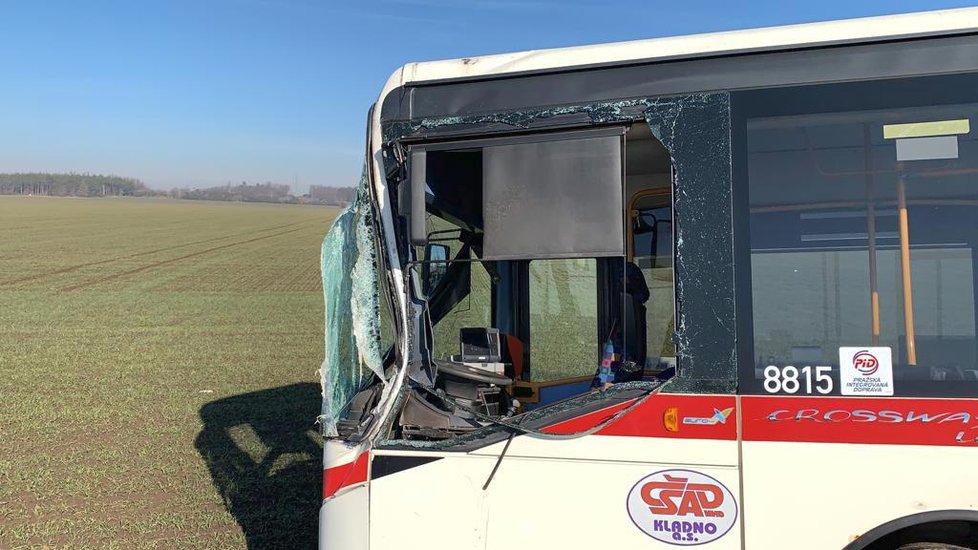 17. února 2019: Příměstský autobus linky 350 havaroval na silnici mezi Velkými Přílepy a Roztoky. Havárie se naštěstí obešla bez větší újmy na lidském zdraví.