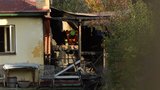 Požár chaty ve Veltrusech: Uvnitř našli ohořelé tělo! Šlo o vraždu?
