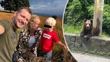 Vendula Pizingerová vyvezla rodinu na čundr do Rumunska: Setkání s medvědem!