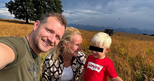 Vendula Pizingerová vyrazila s manželem a synem na dobrodružnou dovolenou do Rumunska