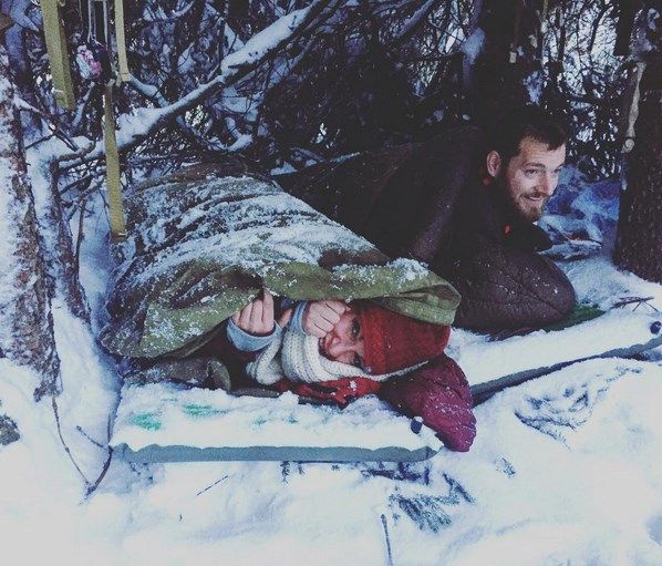 Vendula Pizingerová spala v mrazech v lese pod širákem.
