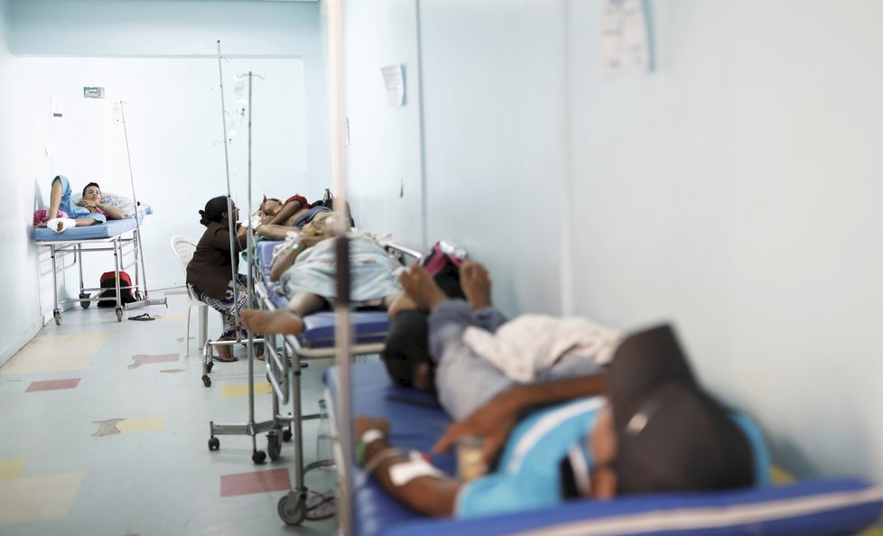Přeplněné jsou nejen porodnice, ale i klasické nemocnice, mnoho příchozích Venezuelanů potřebovalo zdravotní péči.