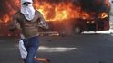 Další střety demonstrantů s pořádkovými jednotkami ve Venezuele (30.4.2019)