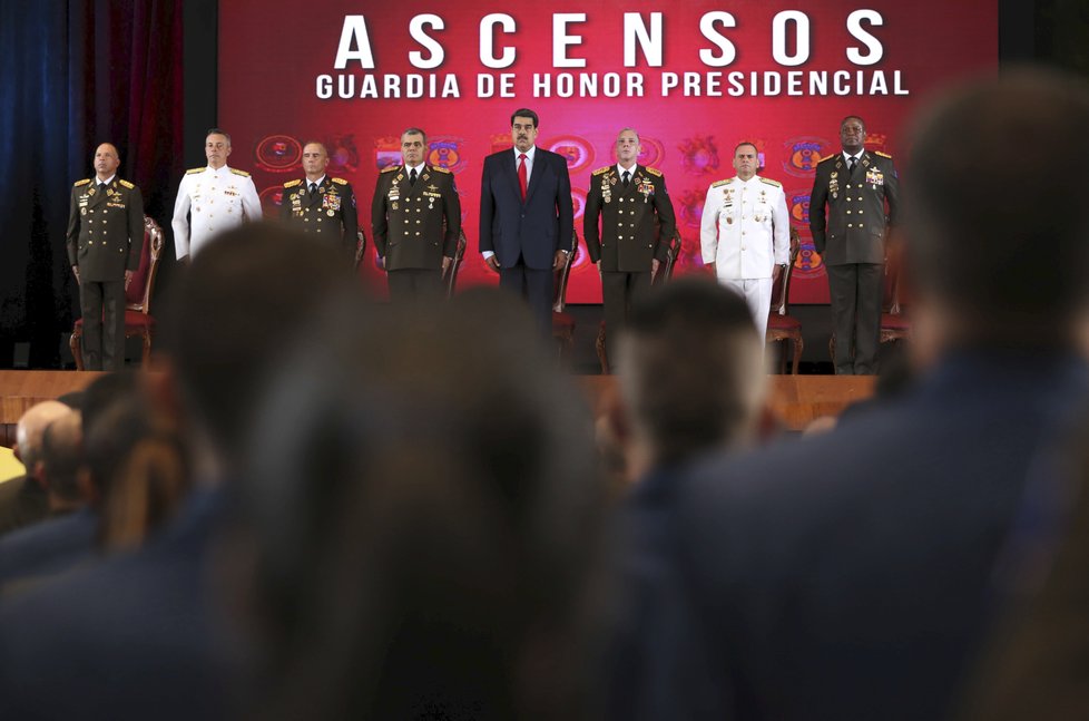 Maduro má stále podporu nejvyšších armádních kruhů. (19.06.2019)