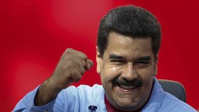 Bohatá Venezuela v ekonomické a humanitární krizi. Kritika se snáší na hlavu prezidenta Madura (na obrázku), který před třemi lety nahradil Hugo Cháveze.