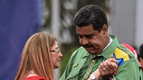 Venezuelský prezident Nicolás Maduro s manželkou Cilií Floresovou