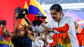 Venezuelský prezident Maduro během venezuelského referenda o převzetí správy větší části Guayany