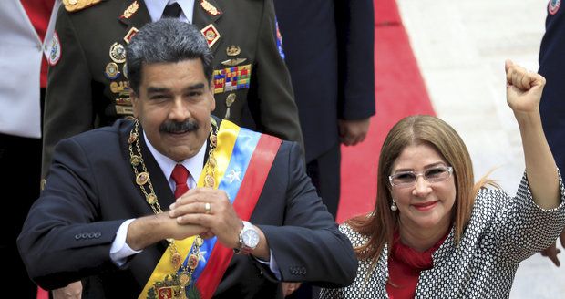 První dáma čelí sankcím. „Nesahejte na ni,“ dopálil se prezident Venezuely