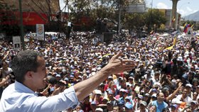 Venezuelský protest proti Madurovu režimu: Chybět nemohl ani lídr Guaidó (6.4.2019)