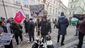 Protest proti útoku USA na Venezuelu (4. ledna 2026)