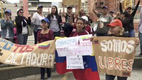 Venezuela demonstruje proti Madurovi. Prezidentem byl uznán lídr opozice