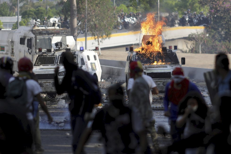 Ve Venezuele pokračují protesty proti vládě prezidenta Madura. (2.05.2019)