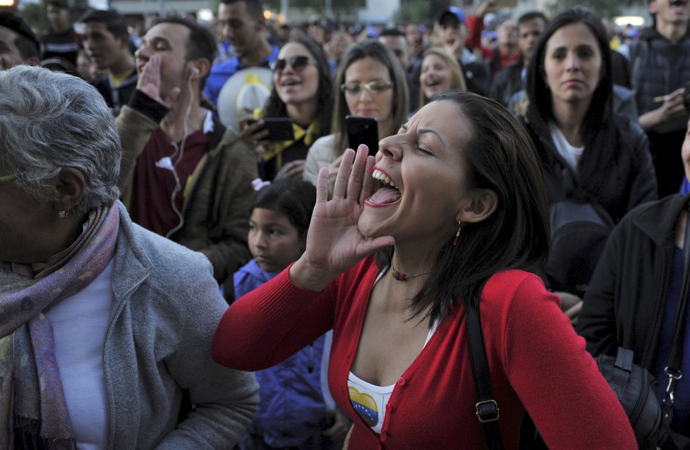 Ve Venezuele pokračují protesty proti vládě prezidenta Madura. (2.05.2019)