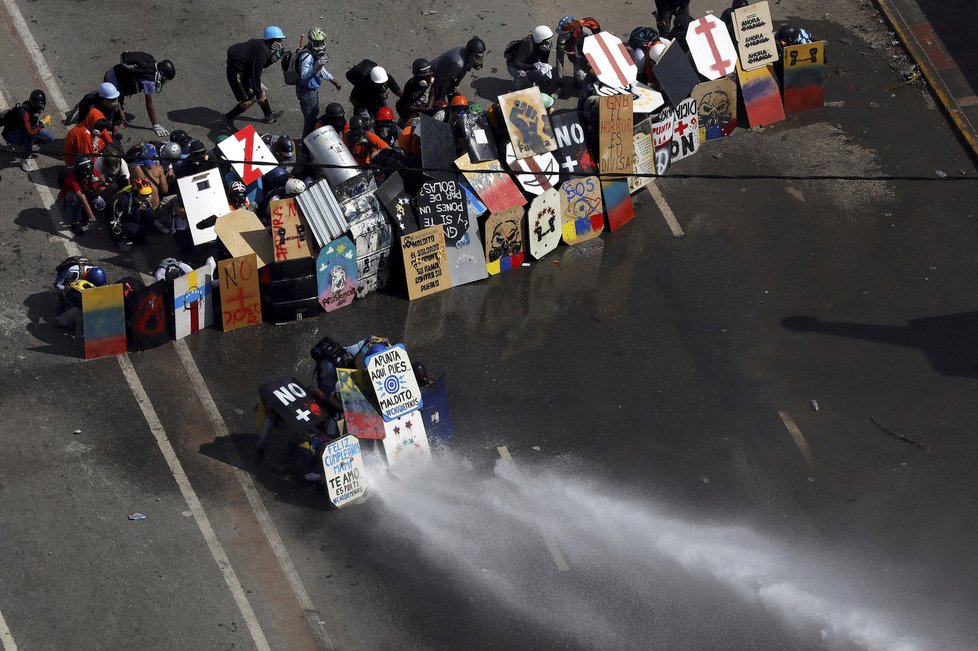 Protesty proti vládě ve Venezuele.