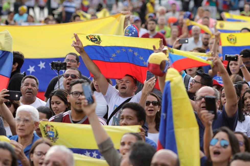 Protesty proti Madurovi ve Venezuele (3.2.2019)