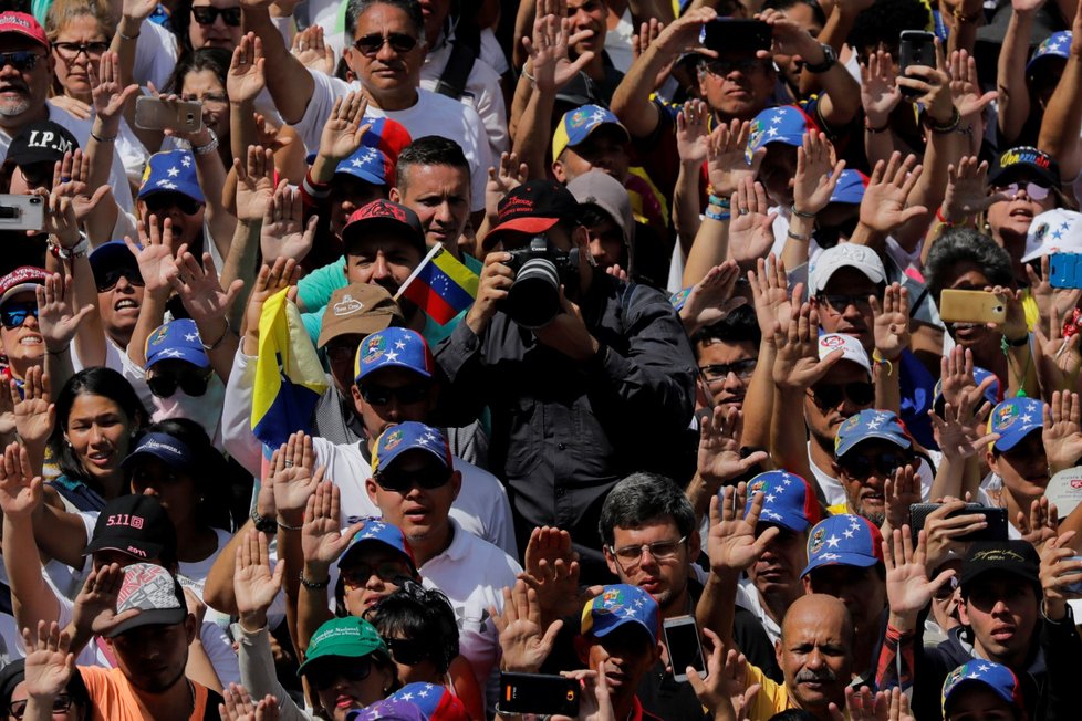 Protesty proti Madurovi ve Venezuele (3. 2. 2019)